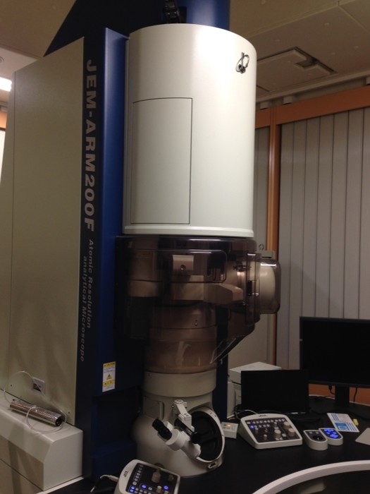 電子顕微鏡による撮像・元素分析の画像1