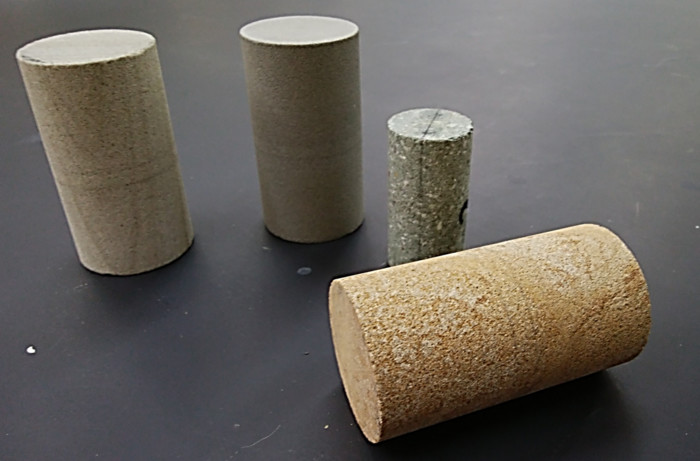 岩石物性（浸透率、孔隙率）測定の画像1