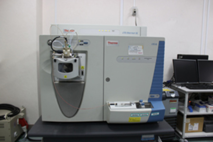 ハイブリット型質量分析計の画像1