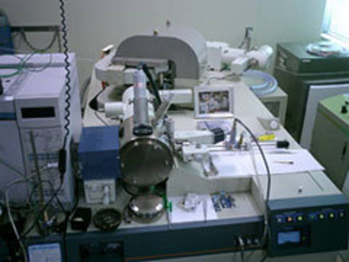 質量分析装置を用いた依頼分析の画像1