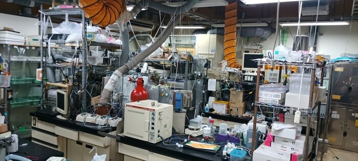 【東京】無機化学実験ができる学校のラボ。回転リングディスク電極による試料評価の受託分析も可能です（産学連携先）の画像2