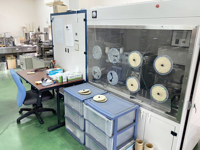 【兵庫】リチウムイオン電池の試作・加工ができるレンタルラボ。LIBの電極塗工・電極プレス・電極スリットなど対応可能です。の画像1