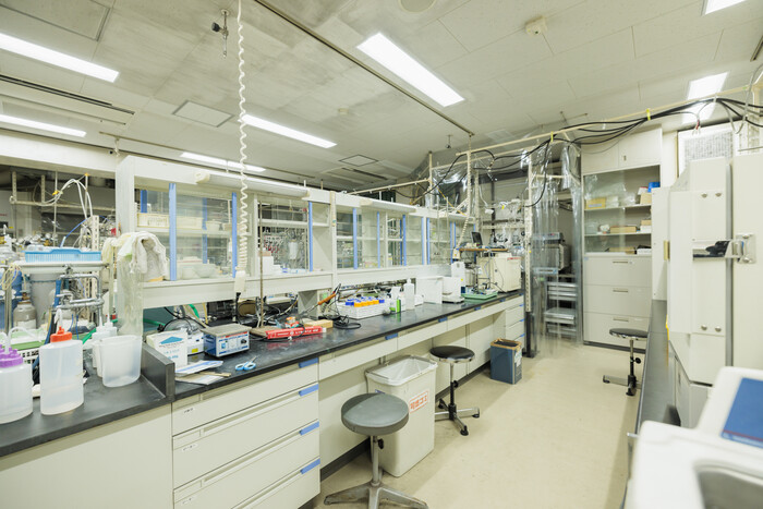【群馬】無機材料合成、材料評価が行える大学のラボ。ドラフトや焼成炉などを完備しています。（産学連携先）の画像1