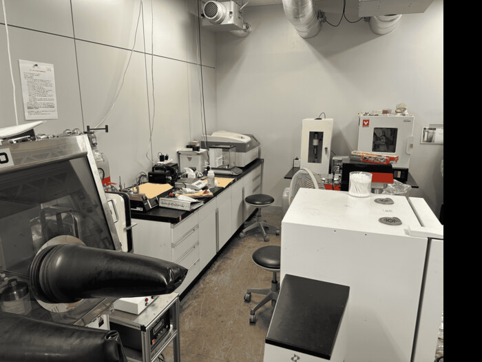 【東京都】電池の試作や材料開発ができる大学のラボ（産学連携先）の画像1