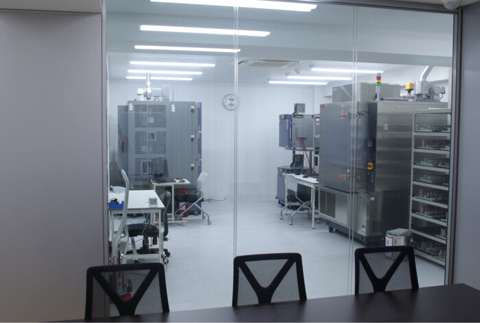 【東京・新宿】二次電池セル・パック専用評価ラボ — 充放電恒温槽・X線CT・静電気試験装置を完備の画像1
